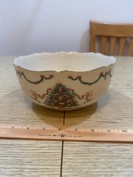 Lenox The Joys Of Christmas Scalloped Edge Bowl Excellent Condition