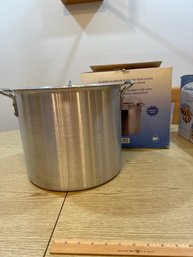 Polar Ware 24 Quart Aluminum Stock Pot With Cover 2224 In Original Box