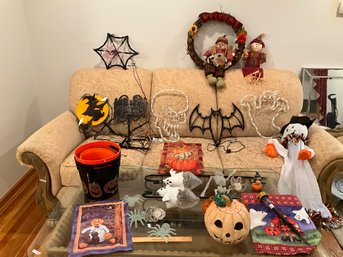 Lot Of Assorted Halloween Decor Large Wreath Lighted Ghosts And Ghouls Pumpkins And More