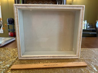 Hallmark Signature Shadow Box 1LFE4203