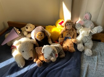 Lot Of Assorted Stuffed Animal Toys