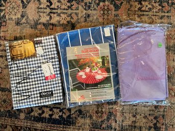 Lot Of 3 Round 60 Inch Outdoor Tablecloths