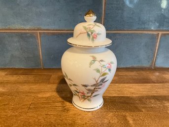 Vintage Ginger Jar/vas Porczlain Yamaji Flowers Made In Japan 6.5 Tall