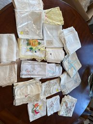 Lot Of Vintage Napkins Many Hand Embroidered See All Photos
