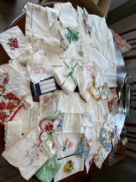 Lot Of Vintage Linens, Napkins, Handkerchiefs, Small Tablecloths Towels, Many Hand Embellished