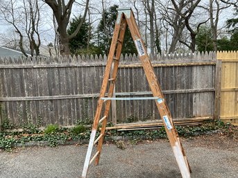 8 Foot Solid, Wood Heavy Duty Ladder, By Babcock Ladders Model 300
