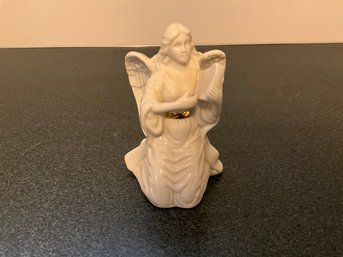 Lenox Kneeling Angel Holding Lyre With Gold Sash Retail Exclusive