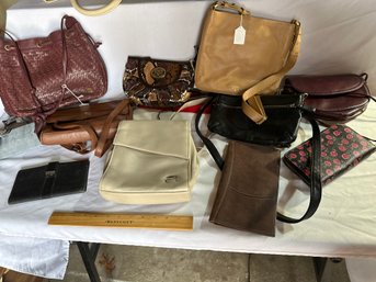 Ladies Lot Vintage Handbags Pocketbooks Different Shapes Styles Colors See Photos