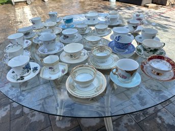 Antique Store Close Out Large Lot Of Vintage Antique Teacups And Saucers See All Photos