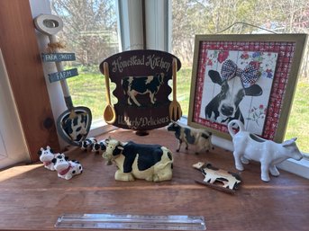 Lot Of Cows Farm House Decor Wooden Wall Art Salt And Pepper Shakers Milk Pitcher See Photos