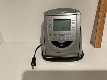 TIMEX 'INDIGLO' Clock Radio/CD Player/'sound Machine'