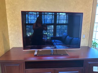Samsung 40' Flat Screen Television Model - UN40B7000WFXZA