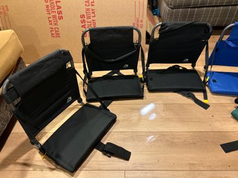 Lot Of 6 Folding Bleacher Padded Chairs In Nice Condition