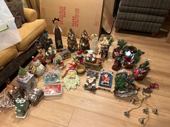 Huge Christmas Lot Beautiful Decorations All Houses Light Up One Was Repaired And Santa Needs To Be Glued