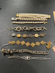 Estate Sale Jewelry Lot Of Ladies Vintage Fashion Bracelets See All Photos
