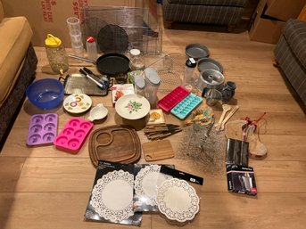 Huge Lot Of Household Items Great For Everyday Use And More Theres A Little Bit Of Everything