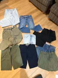 7 Pairs Of Ladies Designer Jeans, Shorts, Skirt, Capris Size Medium, 6, 8 And Size 29