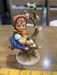 Hummel Apple Tree Girl No 141. 3/0 Very Small Nick On Branch By Right Hand