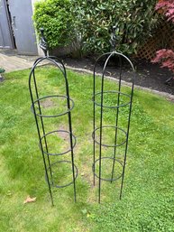 Set Of Steel Outdoor Plant Holders Great For Vine Climbing Plants 4 1/2 Feet Tall In Excellent Condition