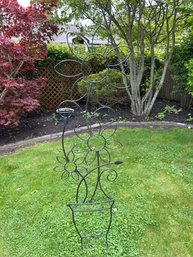 Beautiful 5 Ft Steel Flower Holder Great For Climbing Vines In Excellent Condition