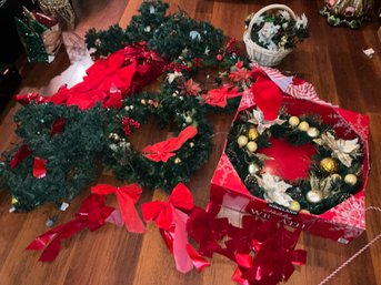 Large Lot Of Christmas Decor Pre Lit Garland Wreathes Bows