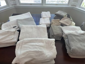 Lot Of Towels, Bath Towels, Hand Towels, Washcloths Mats, Grays  White Beige