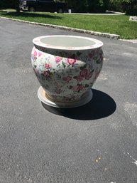 Beautiful  15 X 19 Inch Flowered Ceramic Flower Pot On A Rolling Stand In Excellent Condition