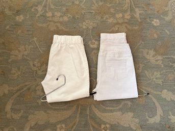 2 Pairs Of Ladies White Capris Size Medium Pull On Capri Pants