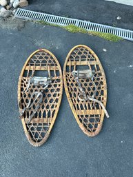 Northwoods Brand Vintage Set Of Snowshoes Great To Hang On The Cabin Or Barn Wall. Everybody Should Have Them