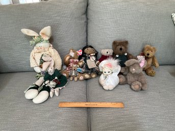 Lot Of Stuffed Animals, Plush Teddy Bears Boyd Bears TY And More