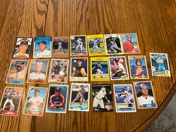 Lot Of Vintage Baseball Cards