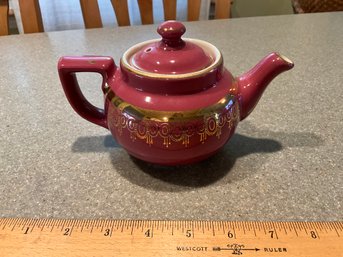 Vintage Hall 2 Cup BOSTON Teapot