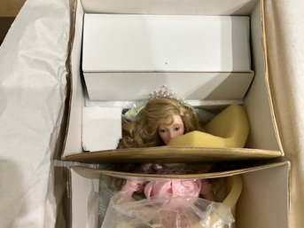 Franklin Mint Heirloom Mermaid Porcelain Collectors Doll In Box