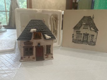 Shops Of Dickens' Village Series Collection 'Candles Shop' Dept 56 Lighted Excellent