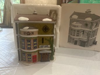 DICKENS VILLAGE Dept 56 KINGS ROAD POST OFFICE Excellent