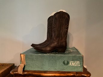 Ladies' Eight Second Angel Leather Snip Toe Western Cowgirl Boots Size: 8.5 New In Box