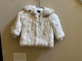 Vintage Adorable 1980s Niki Rabbit Fur Hooded Girls Coat Size 4