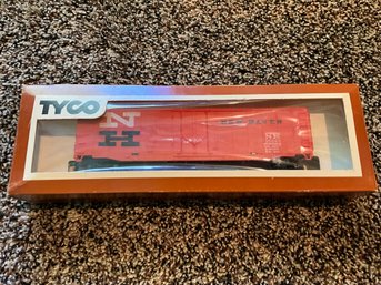 TYCO Vintage 70's HO Scale New Haven Red Plug Door Box Car Train Car 35683 In Box