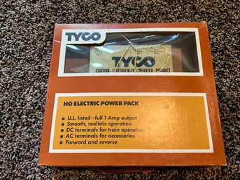 Tyco 1 Amp Electric Power, Pack Hoe, Electric Power Pack With Box