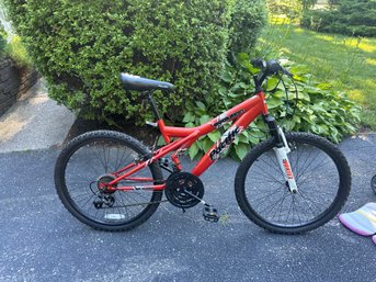 Pacific Evolution 24 Mountain Bike 18 Speed Tires Need Air But Great Condition