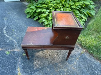 16 X 26 X 26 Vintage Mahogan, And Leather 2 Tiered End Table Needs Some TLC