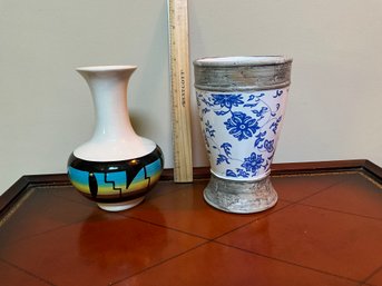 Lot Of 2 Pretty Porcelain Flower Vase