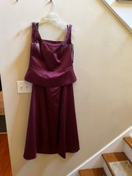 B2 Maroon Bridesmaid Dress Size 14 Needs Dry Cleaning Perfect For Fall Wedding