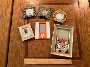 Great Lot Of Pretty Picture Frames - Most Are New Plus Beach Art