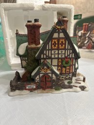 Dickens Village Department 56 Staghorn Lodge Excellent