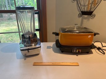 Lot Of Vintage Appliances, Hamilton Beach Cookbook Blender And West Bend Slo Cooker Both Work Great