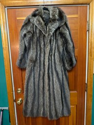 Vintage Ladies Full Length Raccoon Coat Size Medium