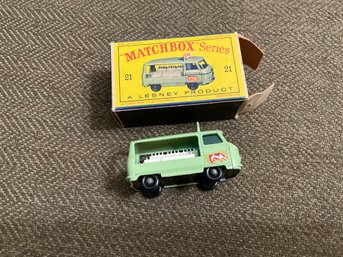 Lesney - #21 Commer Milk Float Truck MADE IN ENGLAND Matchbox