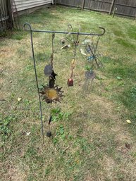 3 Hanging Yard Garden Ornaments In Good Condition