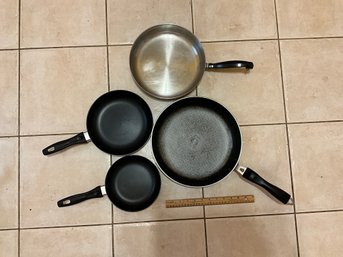 Set Of 4 Frying Pans